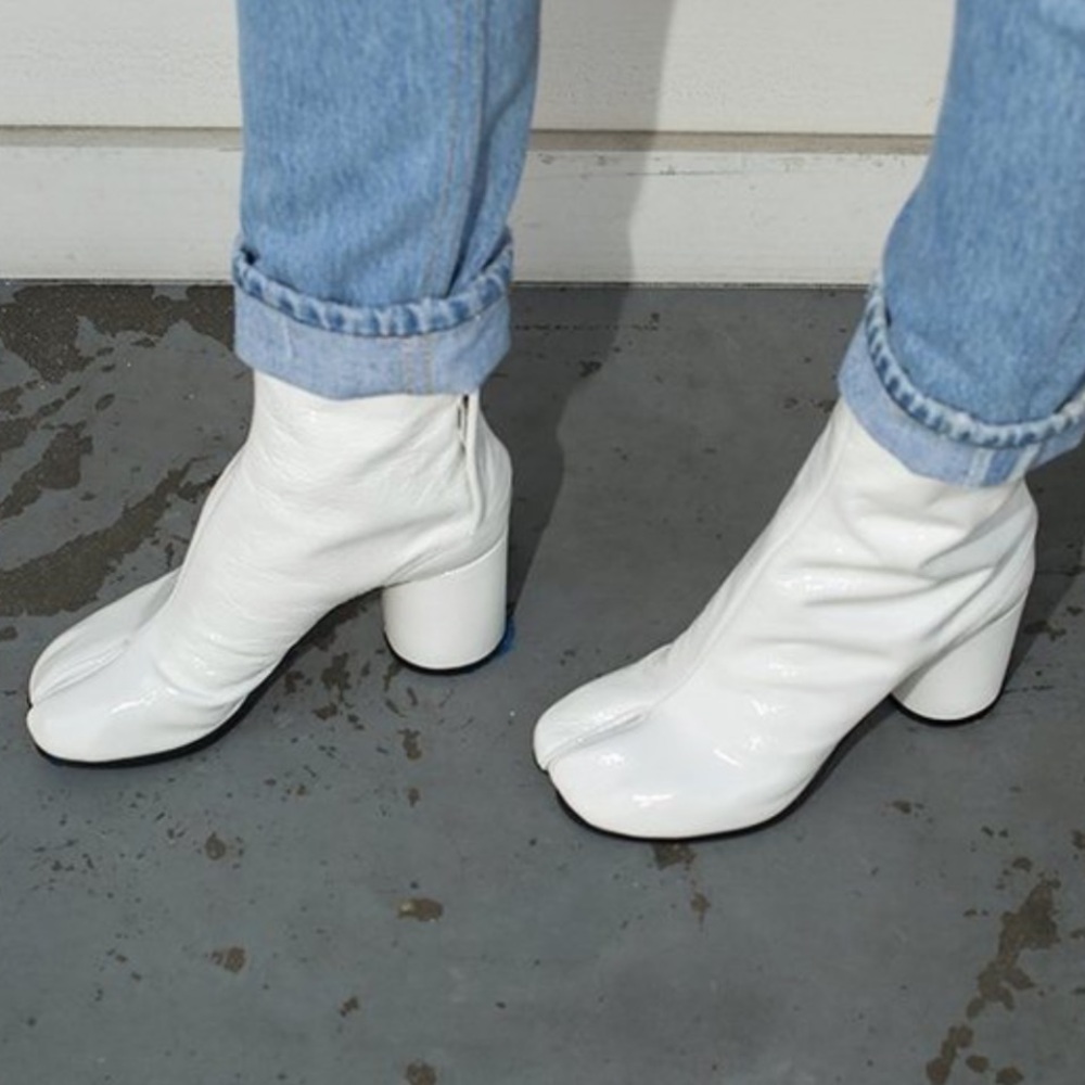 WORN Patent white Tabi